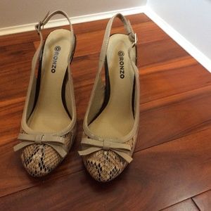 New Women shoes/ sandals   European  size 38